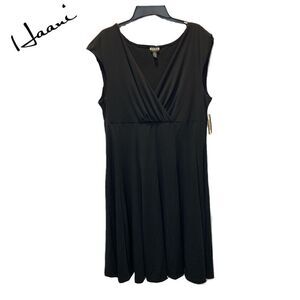 NWT Haani 3x black v-neck Sleeveles Dress